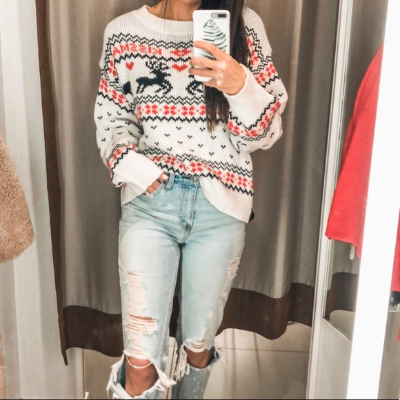 H&M Sweaters - H & M Merry Kissmas Christmas sweater